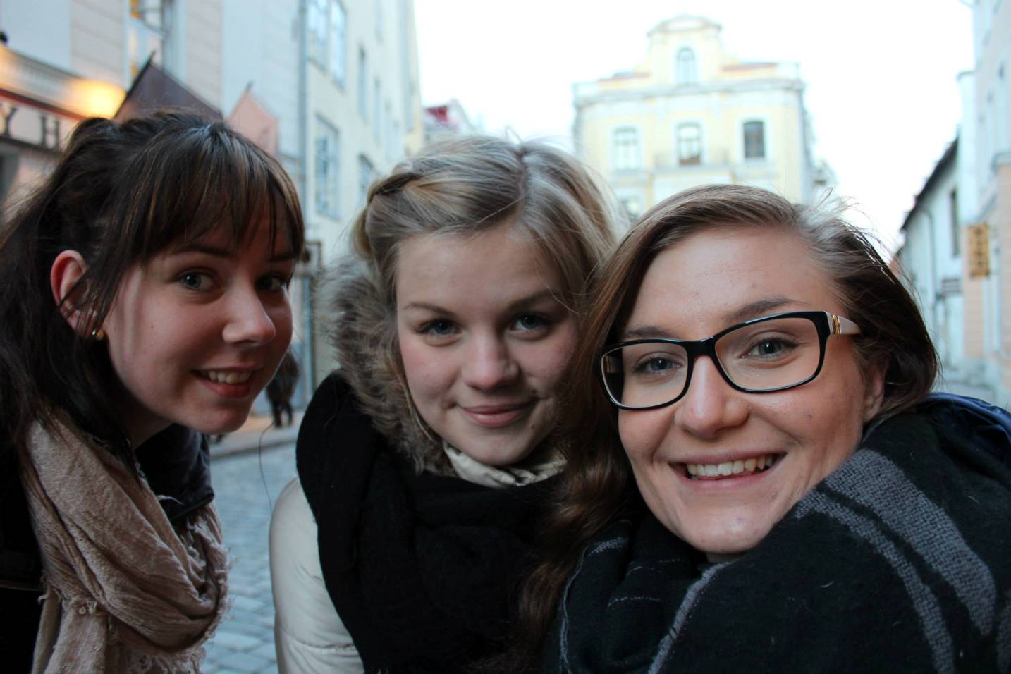 Elämääni on löytänyt tiensä myös ihmisiä, jotka saavat mut päivittäin nauramaan.