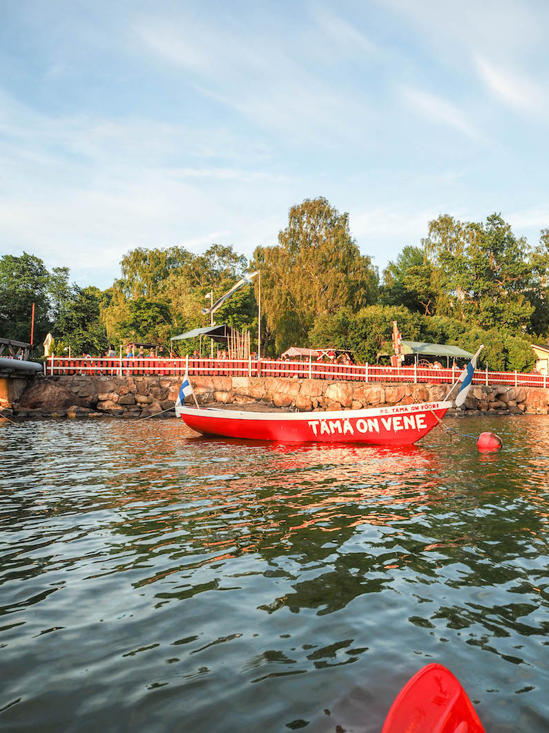 Helsinki, Cafe Regatta, melonta, Sup Regatta, kajakki, kanootti, yksinäisyys, Janina Pohja, Fit Times, Olympus Suomi, Sibelius-puisto, Visit Helsinki, harrastus, auringonlasku, Rajasaari