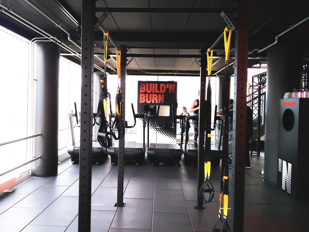 Build'n burn, ryhmäliikunta, SATS Elixia, Marsaana, lifestyle-bloggaaja, sporttilbloggaaja, hyvinvointi, kokemuksia ryhmäliikunnasta, Build'n burn kokemuksia, kuntosali, Suomi, konseptilanseeraus, Elixia Kamppi