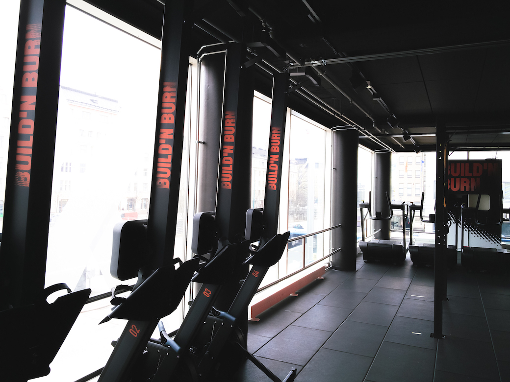 Build'n burn, ryhmäliikunta, SATS Elixia, Marsaana, lifestyle-bloggaaja, sporttilbloggaaja, hyvinvointi, kokemuksia ryhmäliikunnasta, Build'n burn kokemuksia, kuntosali, Suomi, konseptilanseeraus, Elixia Kamppi