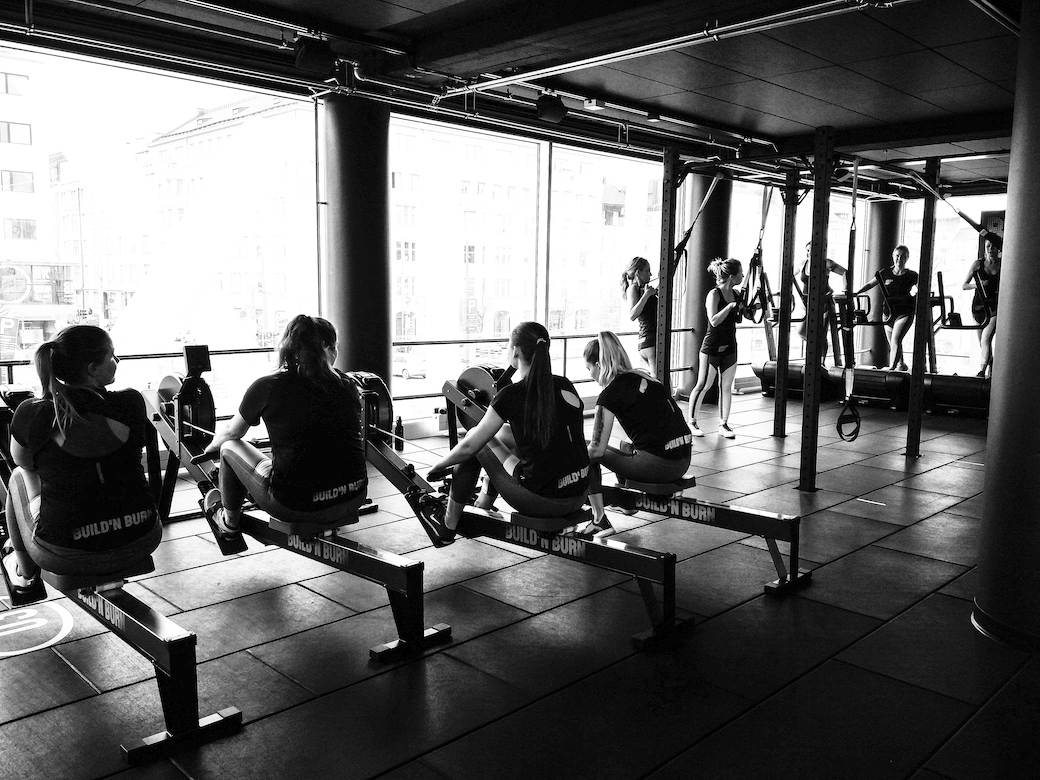 Build'n burn, ryhmäliikunta, SATS Elixia, Marsaana, lifestyle-bloggaaja, sporttilbloggaaja, hyvinvointi, kokemuksia ryhmäliikunnasta, Build'n burn kokemuksia, kuntosali, Suomi, konseptilanseeraus, Elixia Kamppi