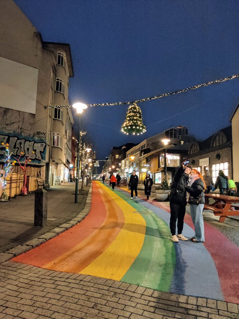 Reykjavikin kuuluisa Rainbow street